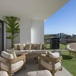 Modern Golf Oasis Pool, Terrace & Parking *